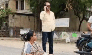 PARSHAD PROTEST ON ROAD 