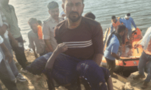 Crocodile Attacked girl