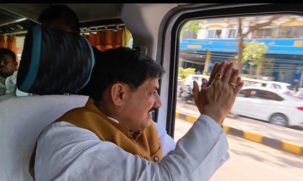 CM BUS TRAVEL